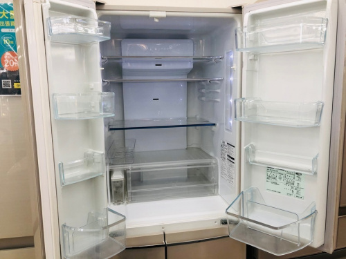 冷蔵庫の6ドア冷蔵庫
