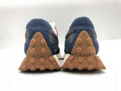 NEW BALANCEの上福岡店