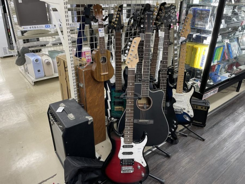 中古ギターの管楽器　打楽器