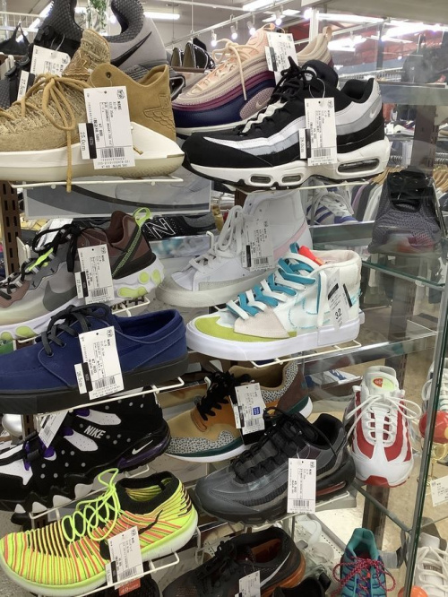 ハイカットスニーカーのNIKE