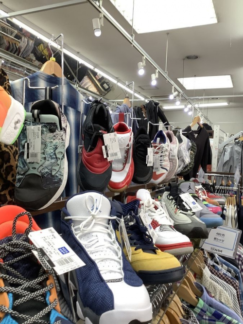 AIR JORDAN