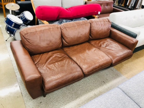 家具のソファ