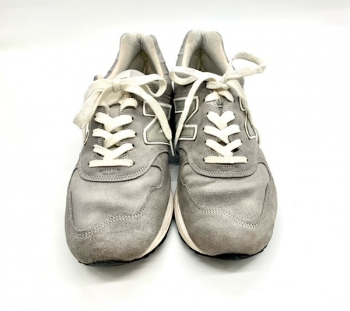 スニーカーのNEW BALANCE