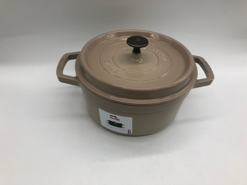 ストウブのピコ・ココット ラウンド