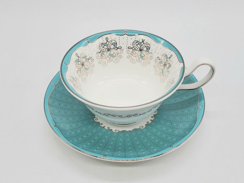 カップ&ソーサーセットのWEDGWOOD