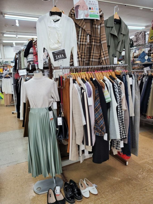 上福岡 洋服 中古