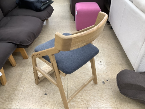 中古の椅子