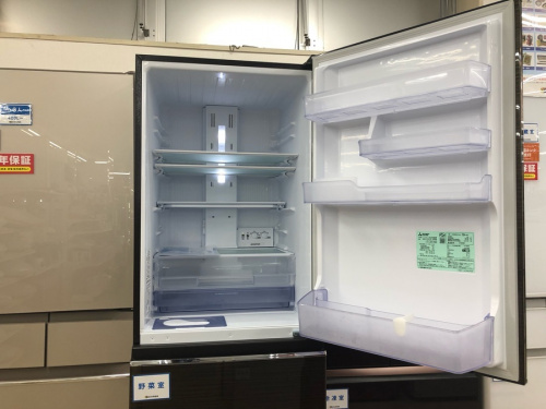 冷蔵庫の3ドア冷蔵庫