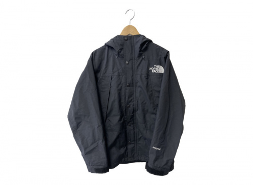 トップスのジャケット