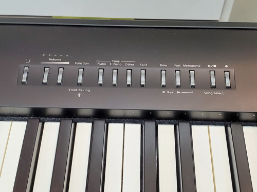 キーボードのROLAND