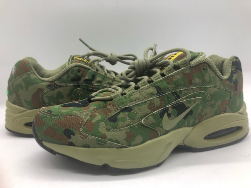 スニーカーのNIKE