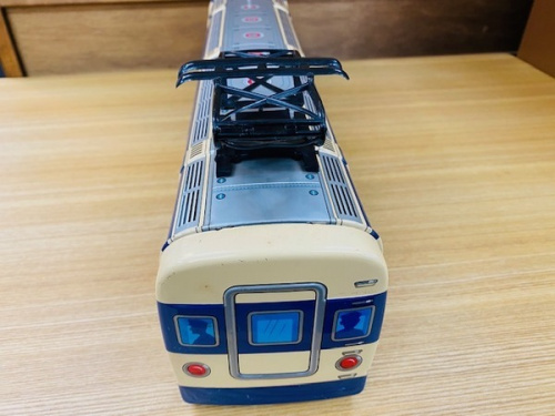 ヴィンテージのブリキ