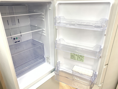 冷蔵庫の2ドア冷蔵庫