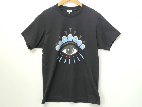 トップスのTシャツ