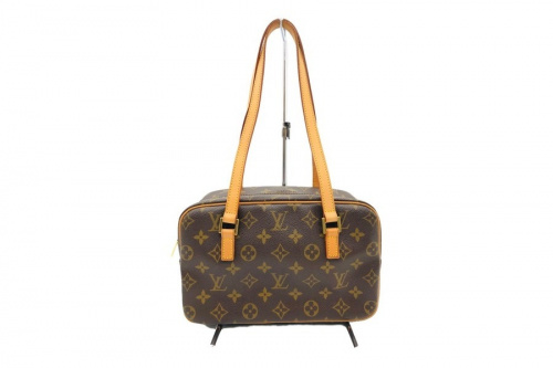 LOUIS VUITTONのモノグラム