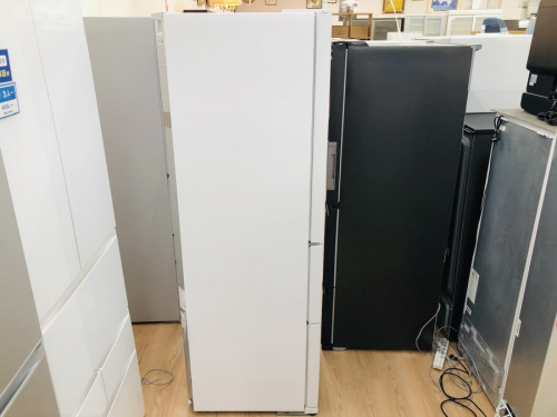 冷蔵庫の3ドア冷蔵庫