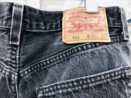 Levi'sの秋物衣類