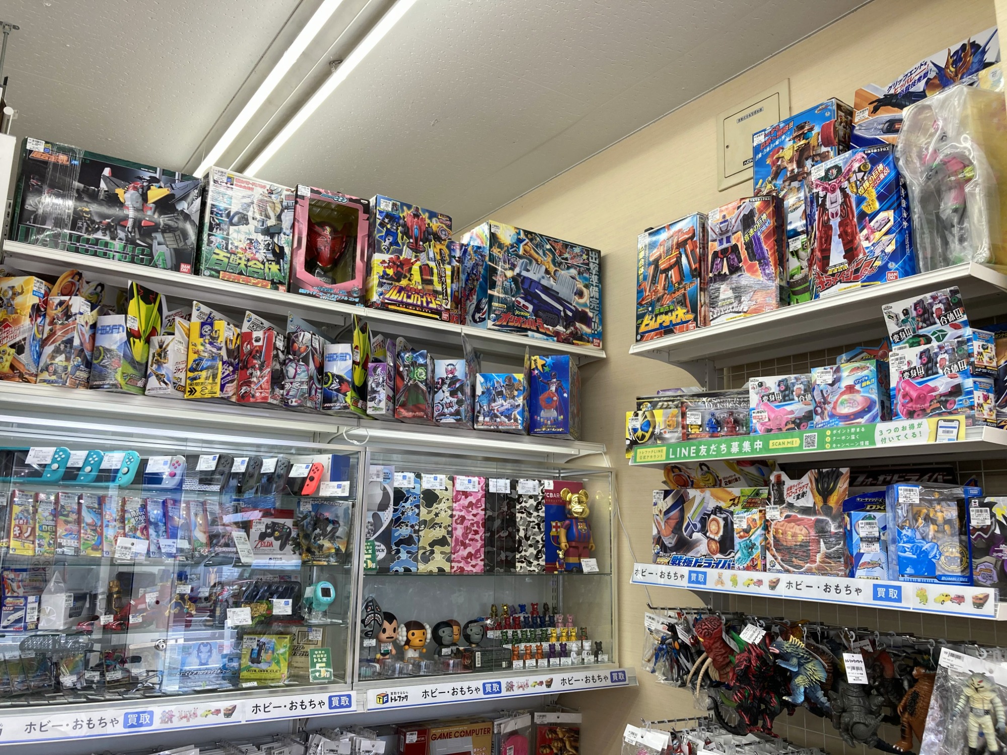 特撮アイテム大集合！名古屋鳴海店自慢のホビーコーナーのご紹介です