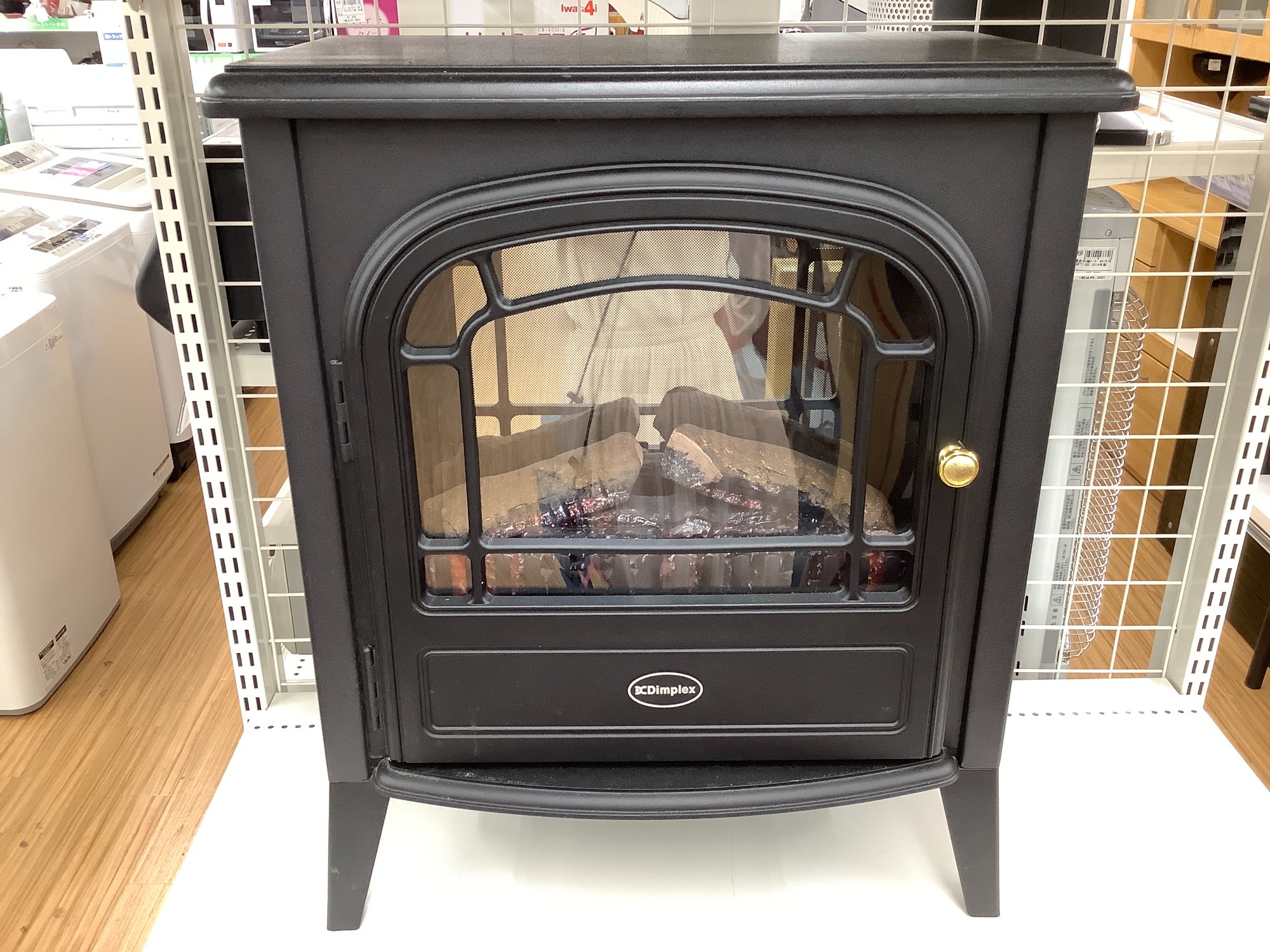 Dimplex(ディンプレックス)の電気暖炉『アークリ－』が買取入荷いたし
