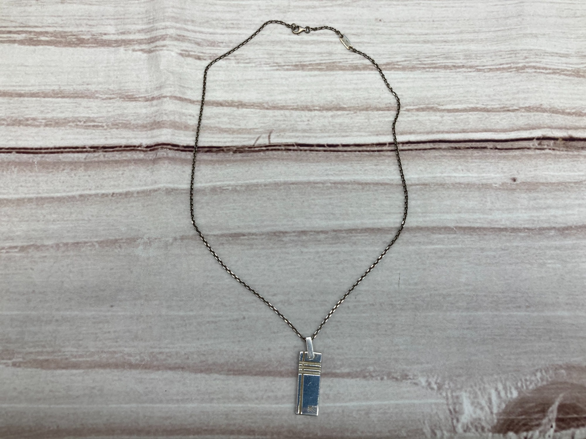 BURBERRY BLACK LABEL(バーバリーブラックレーベル)よりネックレスが