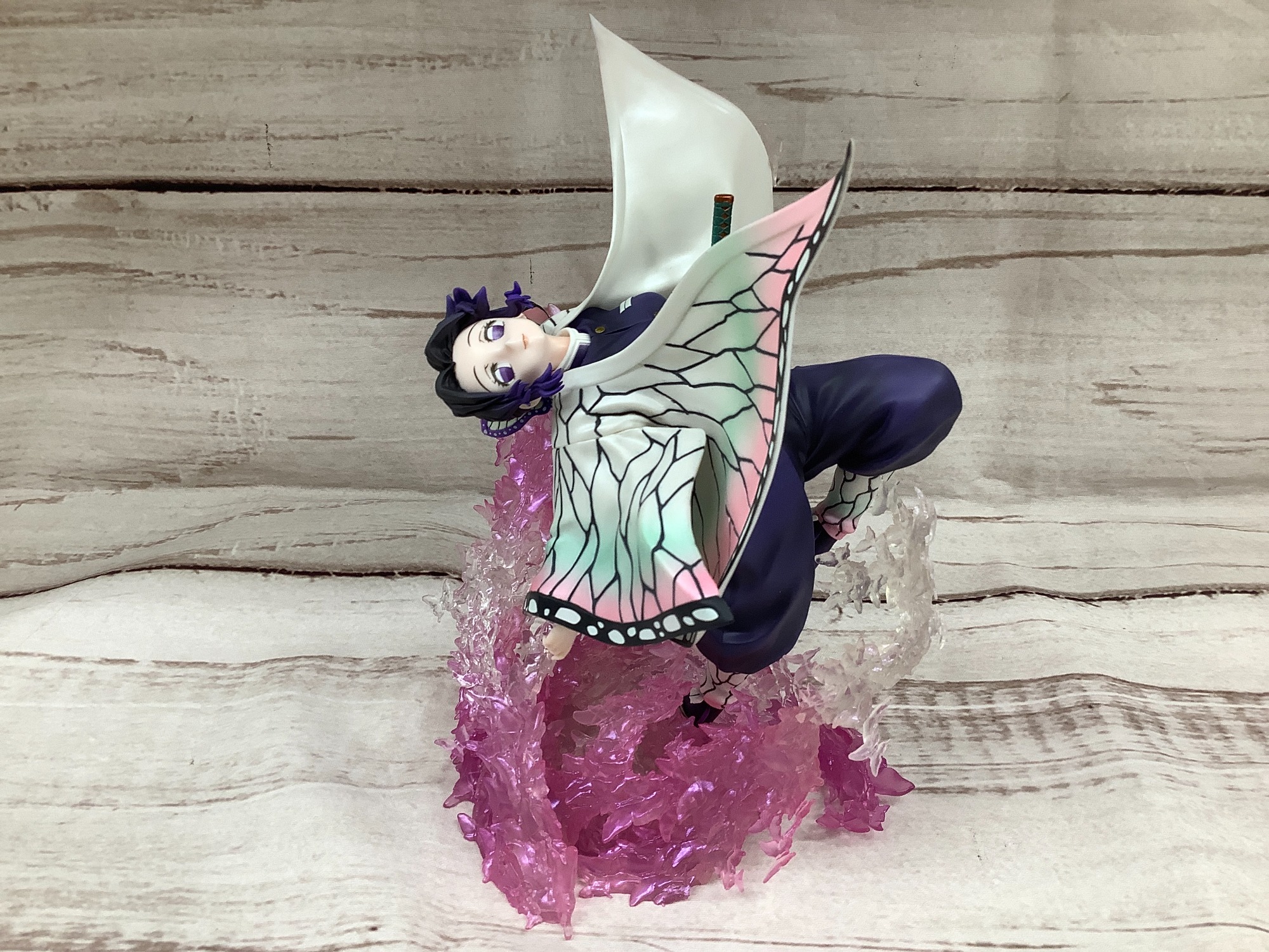 みずのしのぶさん　アンティーク復刻お着物【蝶々】　サイズS 美品 アニプレックスより鬼滅の刃『胡蝶しのぶ』のフィギュアが買取入荷しま