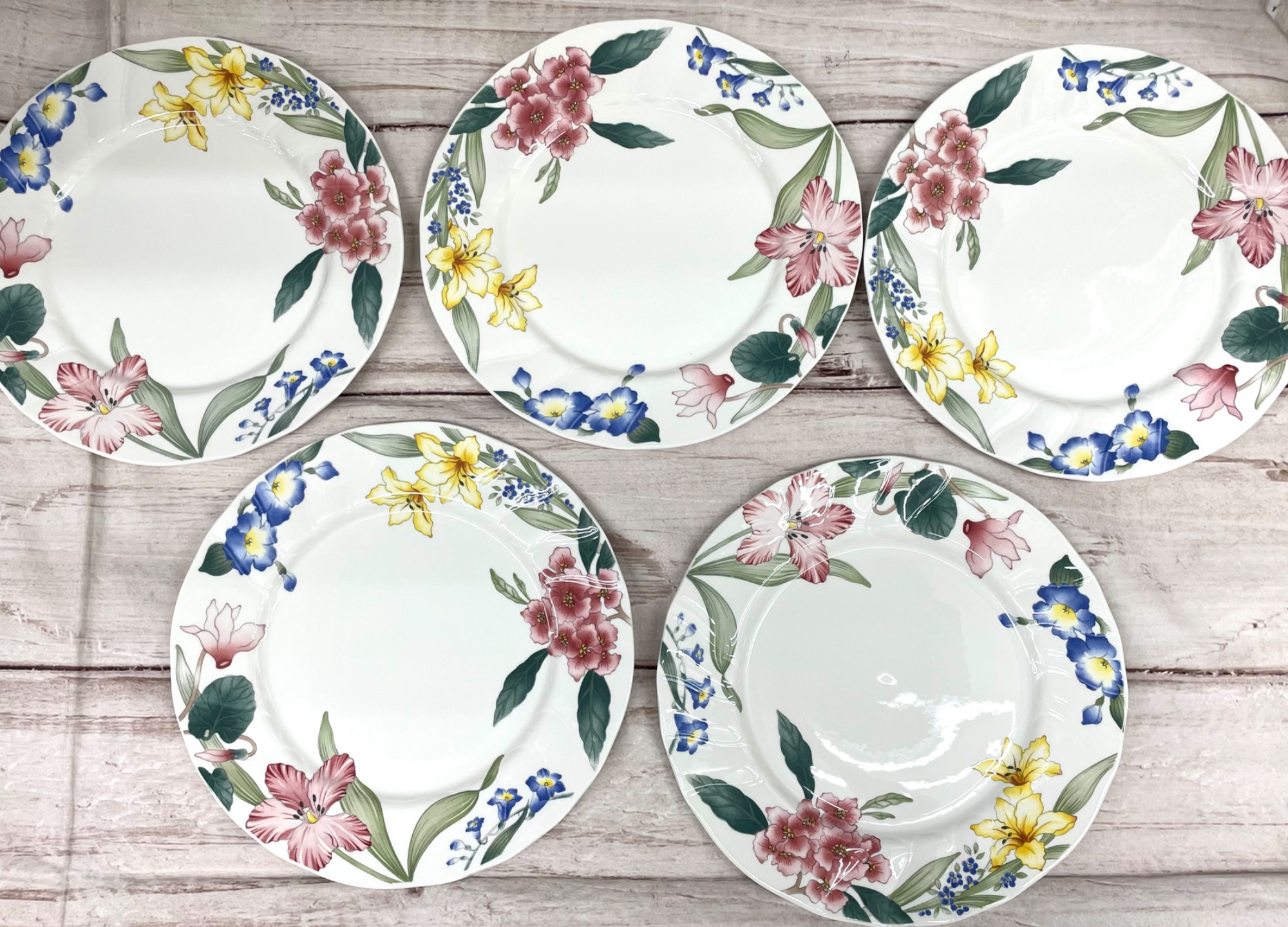 Villeroy&Boch(ビレロイ＆ボッホ)のFLORA BELLA(フローラ ベラ