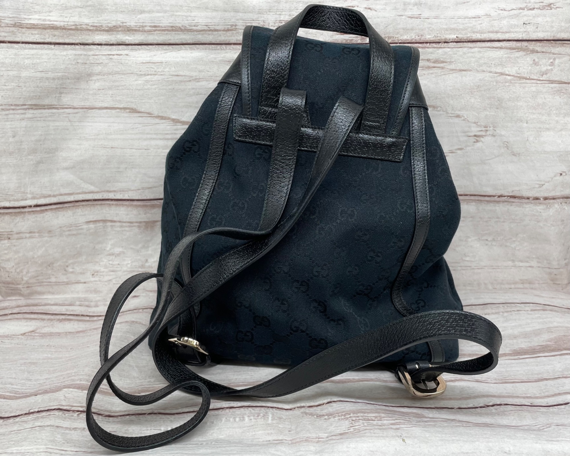 【美品】GUCCI GGキャンバス リュック GUCCI GG柄 キャンバスリュック