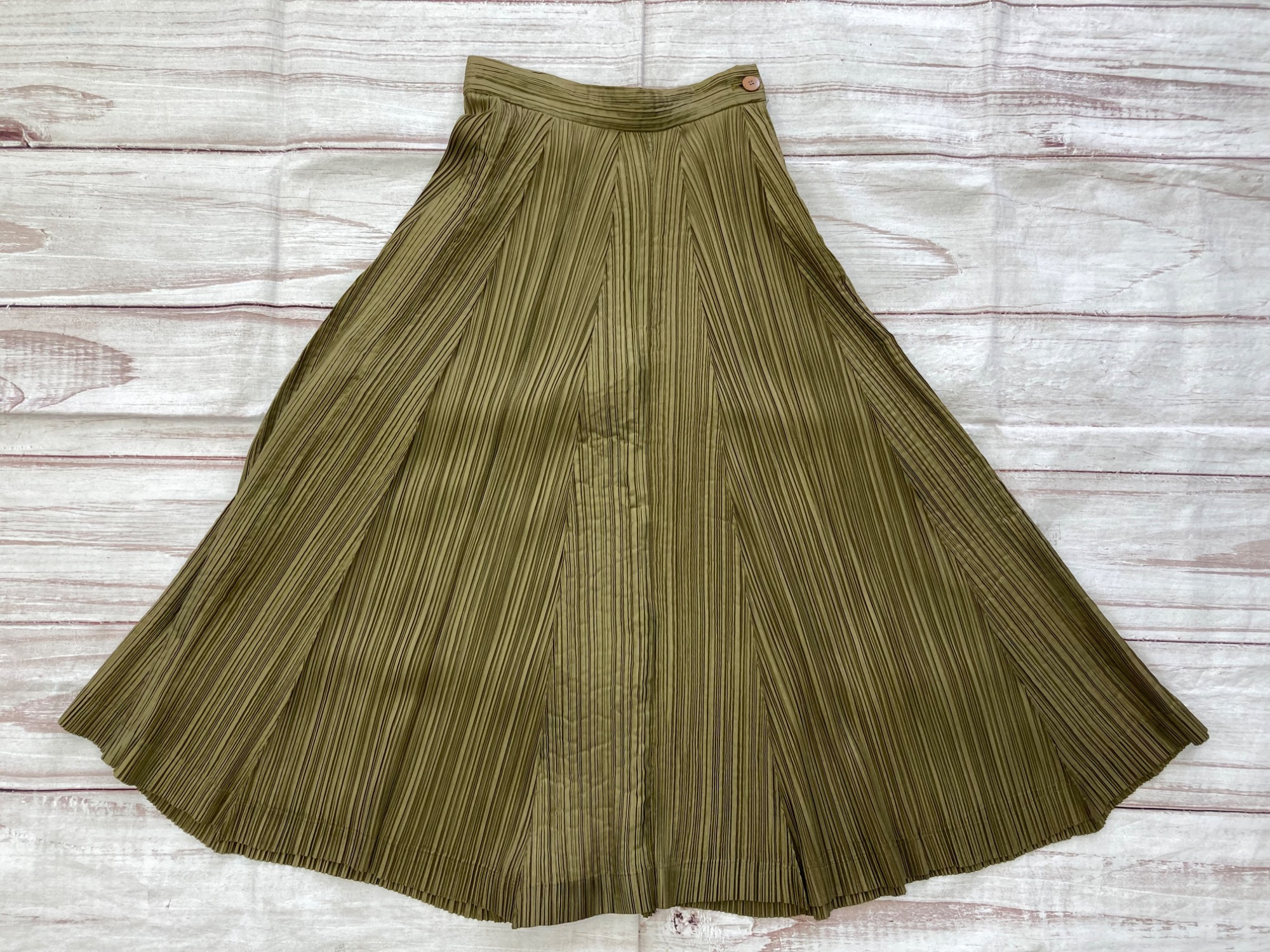 レア ISSEY MIYAKE スカート ISSEY MIYAKE イッセイミヤケ PLEATS