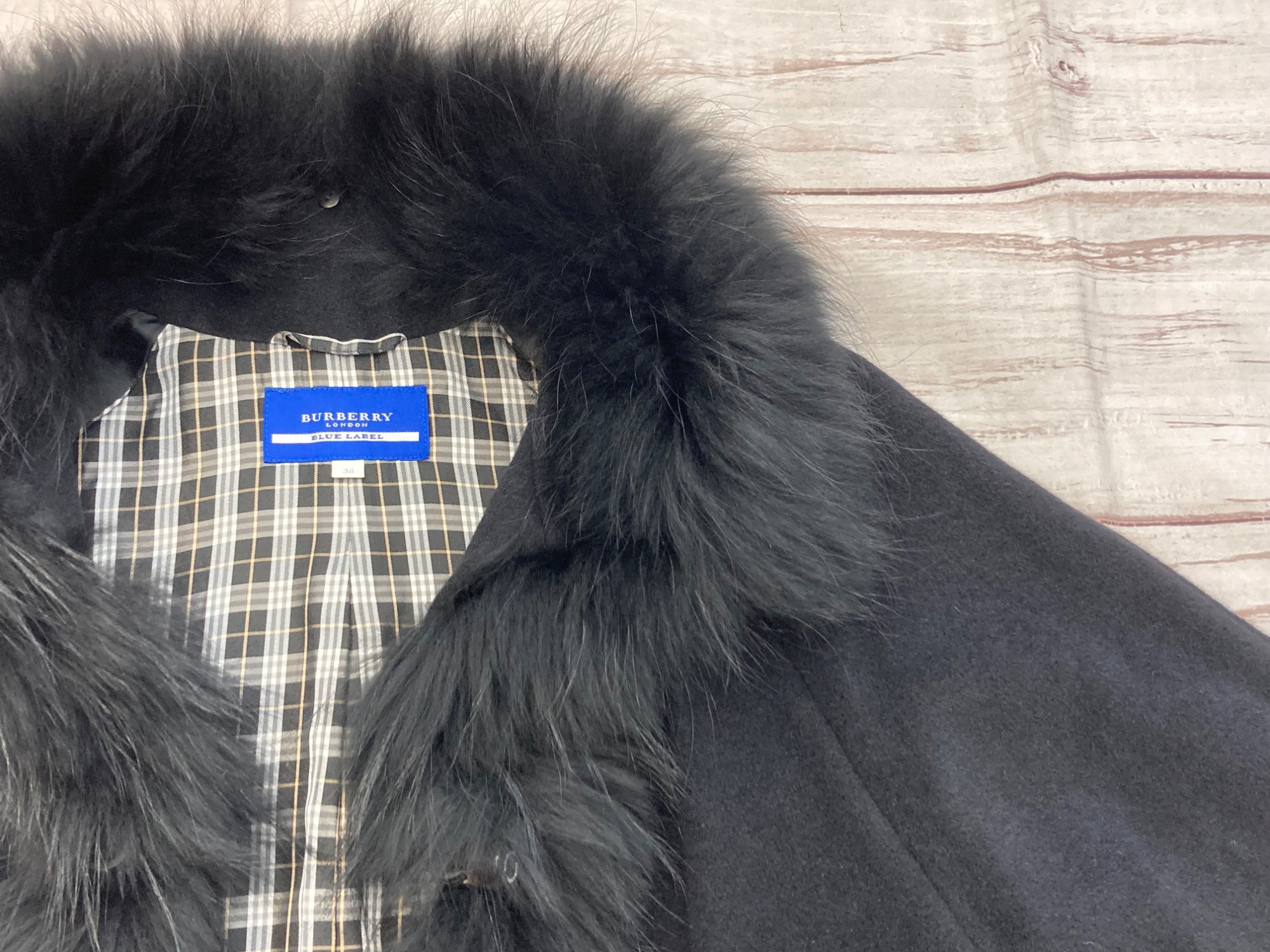 BURBERRY BLUE LABEL(バーバリーブルーレーベル)のポンチョを買取入荷