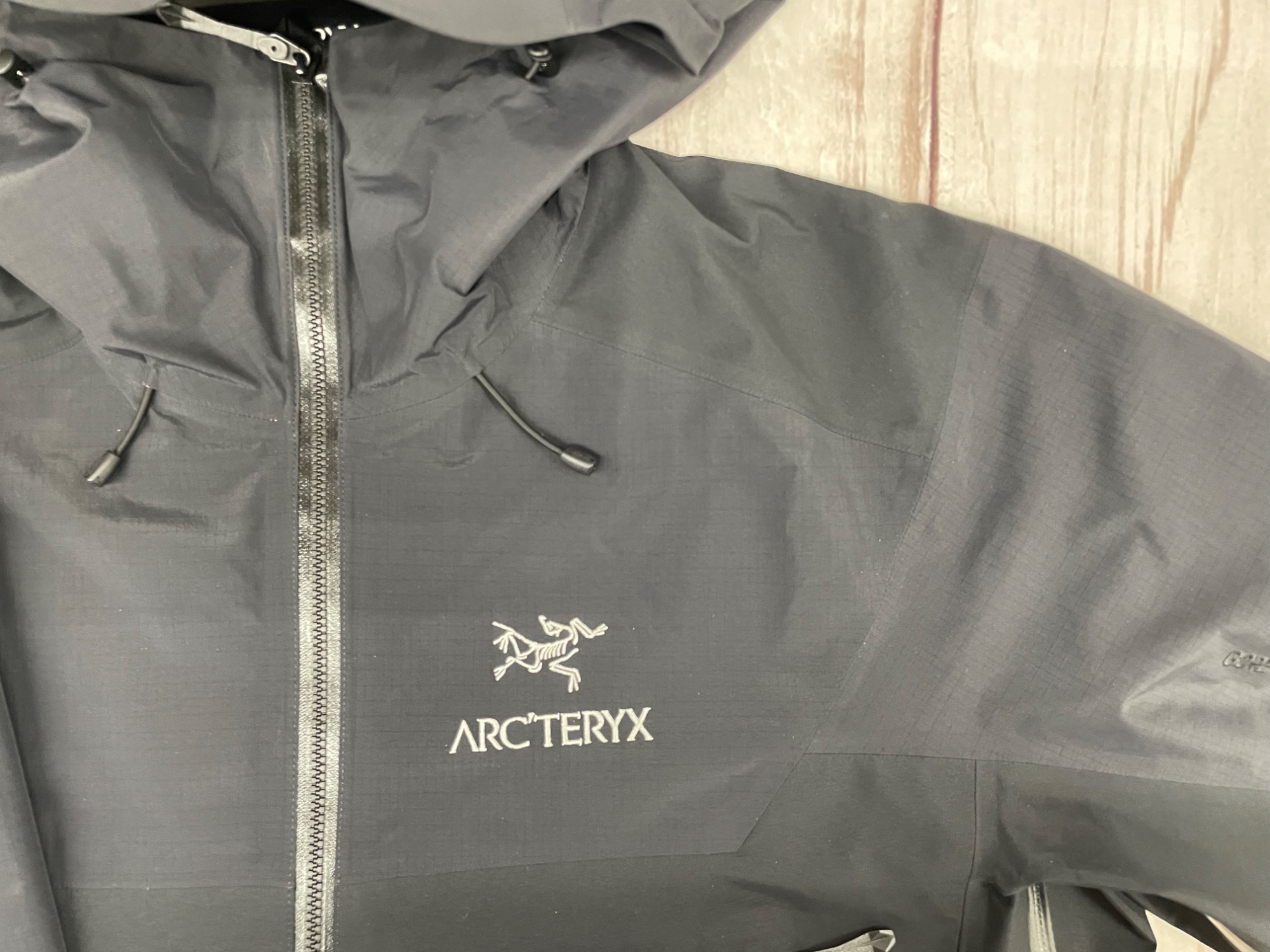 ARC'TERYX(アークテリクス)のナイロンジャケットを買取入荷いたしまし
