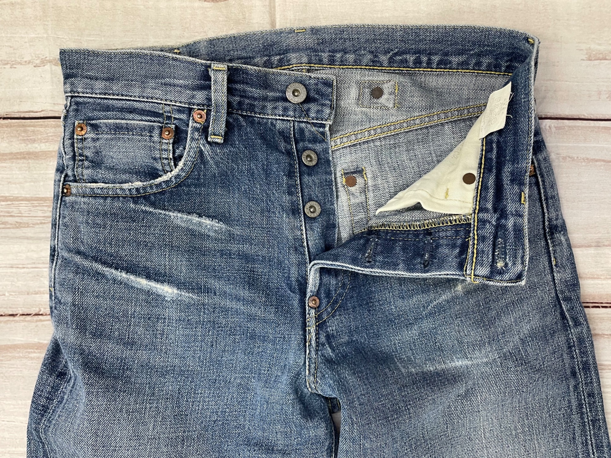 アーティストリー　まとめ売り LEVI'S(リーバイス)より702XX復刻デニムパンツが買取入荷いたしました