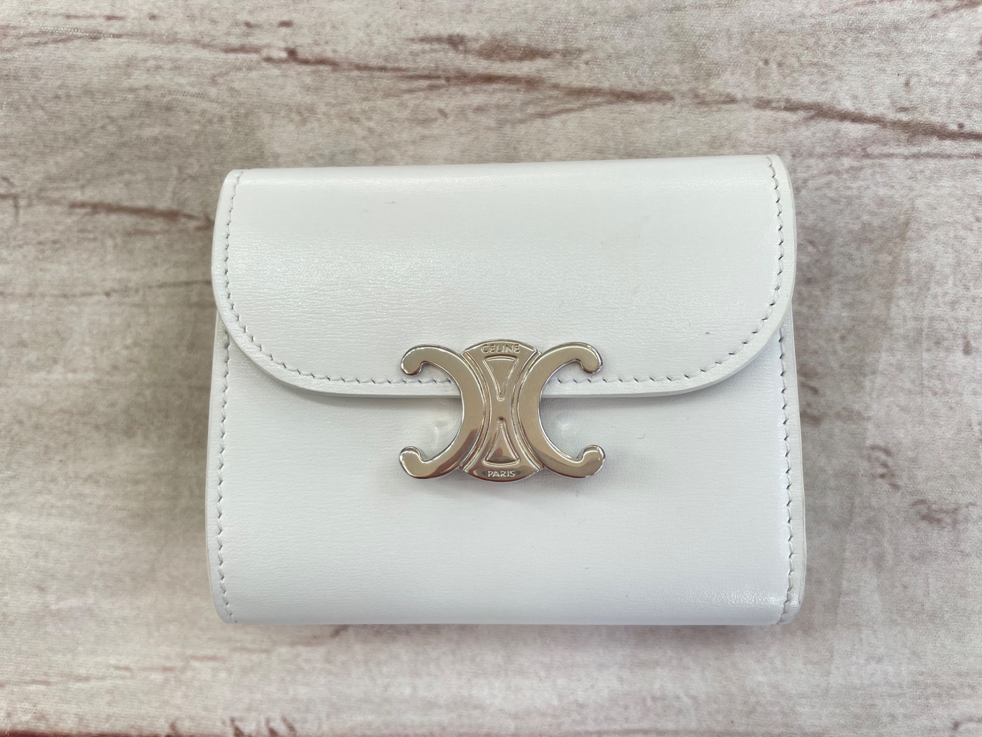 【美品】CELINE（セリーヌ）ホワイト財布 レディース 楽天市場】セリーヌ celine 財布 ホワイトの通販