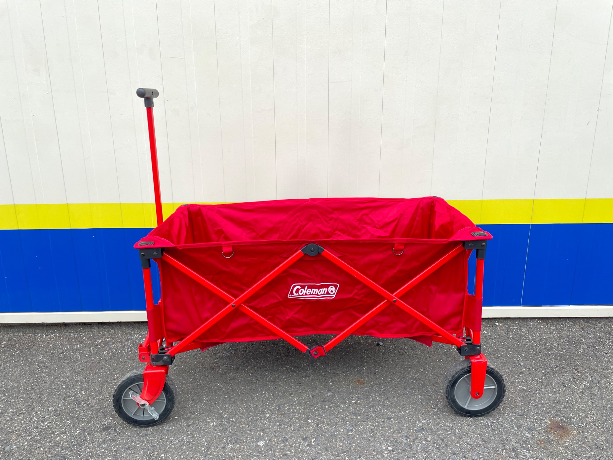 Coleman 折りたたみキャリーワゴン 赤 Coleman(コールマン)よりキャリーワゴンが買取入荷いたしました