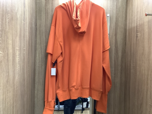 レイヤードパーカーのSWAGGER