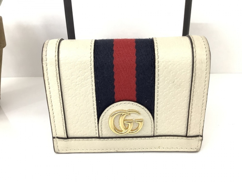 財布の二つ折り財布