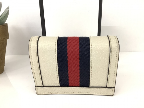 二つ折り財布のGUCCI
