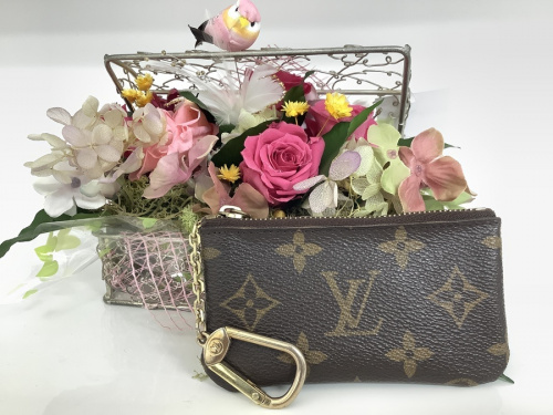 中古ブランドのコインケース