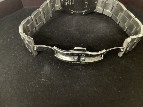 GUCCIのクロノグラフ