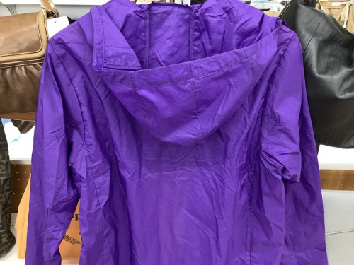フーディニジャケットのPatagonia