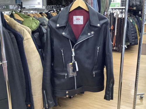 トップスのジャケット