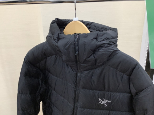 アウターのダウンジャケット