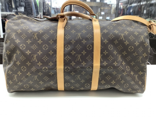 ルイヴィトンのボストンバッグ