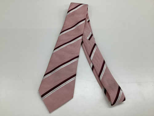 ネクタイのシルクネクタイ