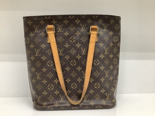 ショルダートートバッグのLOUIS VUITTON