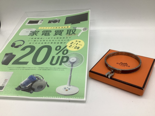 ブランド・ラグジュアリーのアクセサリー