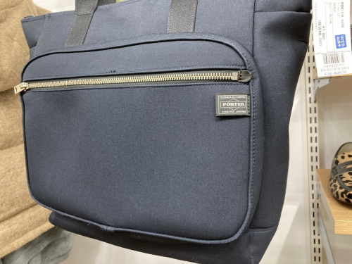 バッグのトートバッグ