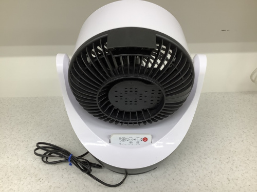 サーキュレーターの扇風機