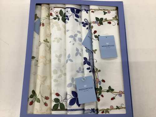 ウェッジウッドのテーブルマット