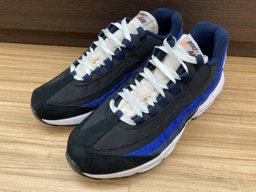 スニーカーのNIKE