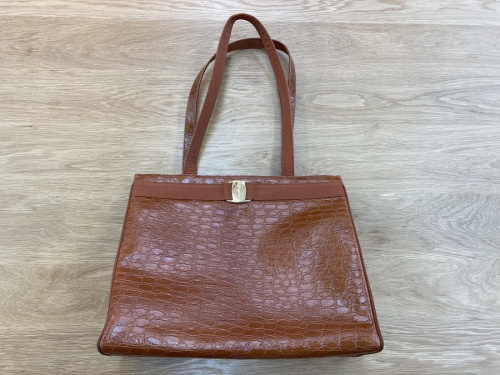 バッグのトートバッグ